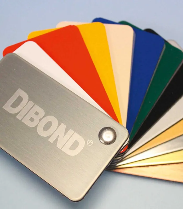 Plaque sandwich blanc et couleur en alu/PE - Dibond®