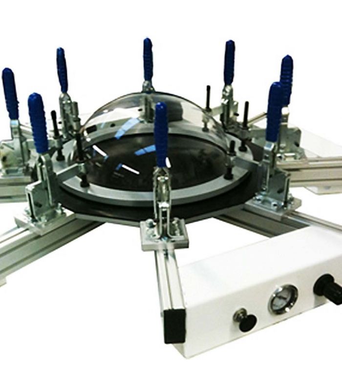 Unité de soufflage de demi-sphères - Cr-clarke 650 pour la fabrications des demi-sphères en plastique.