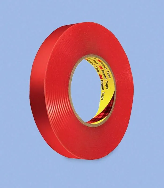 Scotch double-face transparent polyester 4mm en longueur de 10 m.