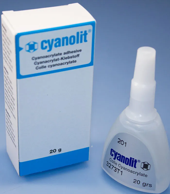 Colle-cyanolit-201